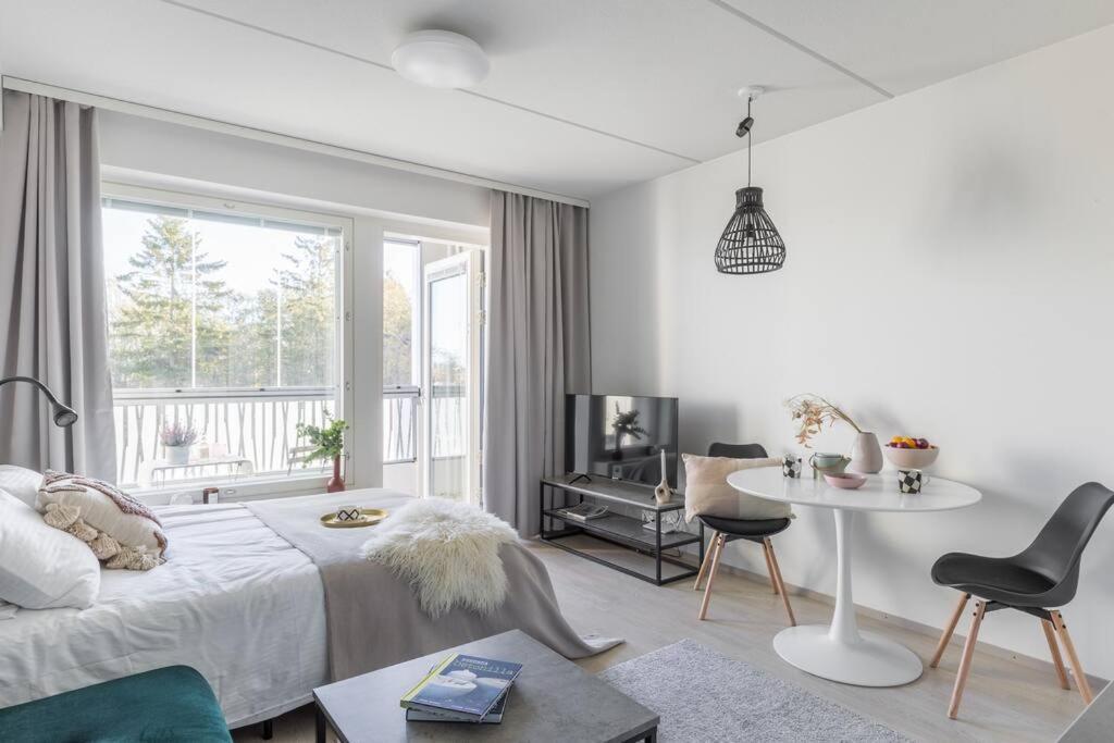 Modern studio by Finnoo metro — 4-Star Luxury Hotel in Espoo, Finland