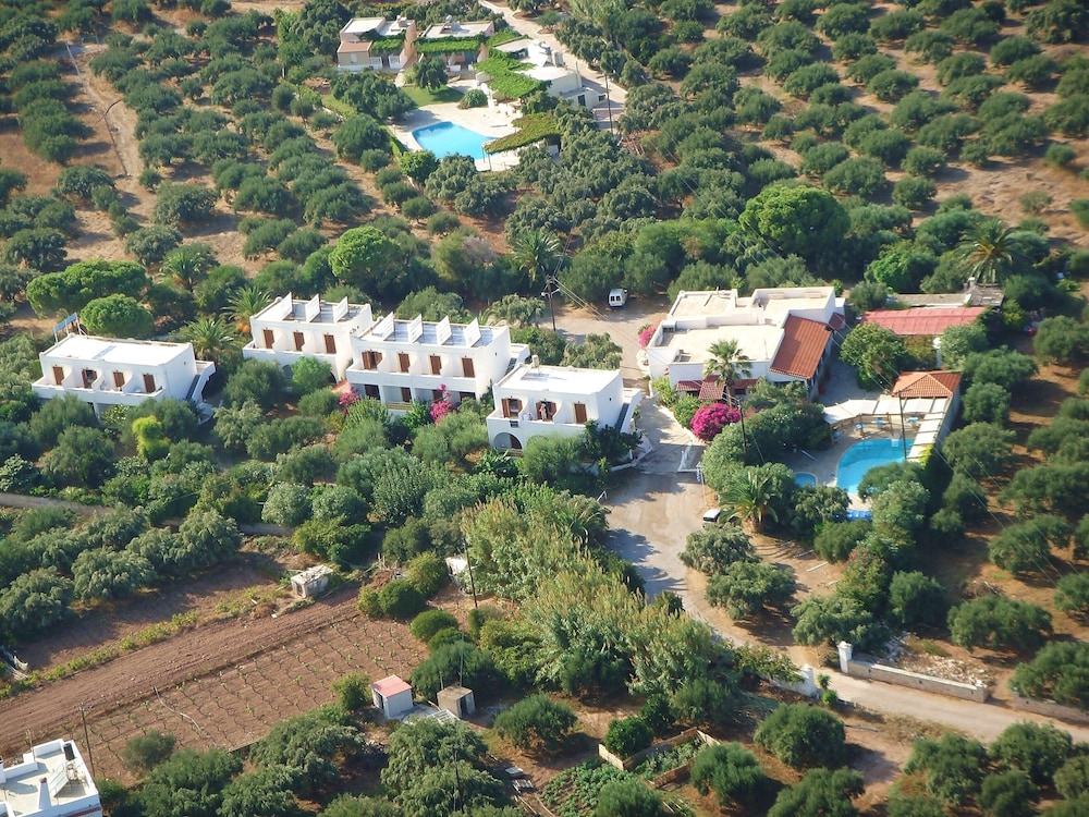 Marina Village - carbon neutral hotel in Sitia