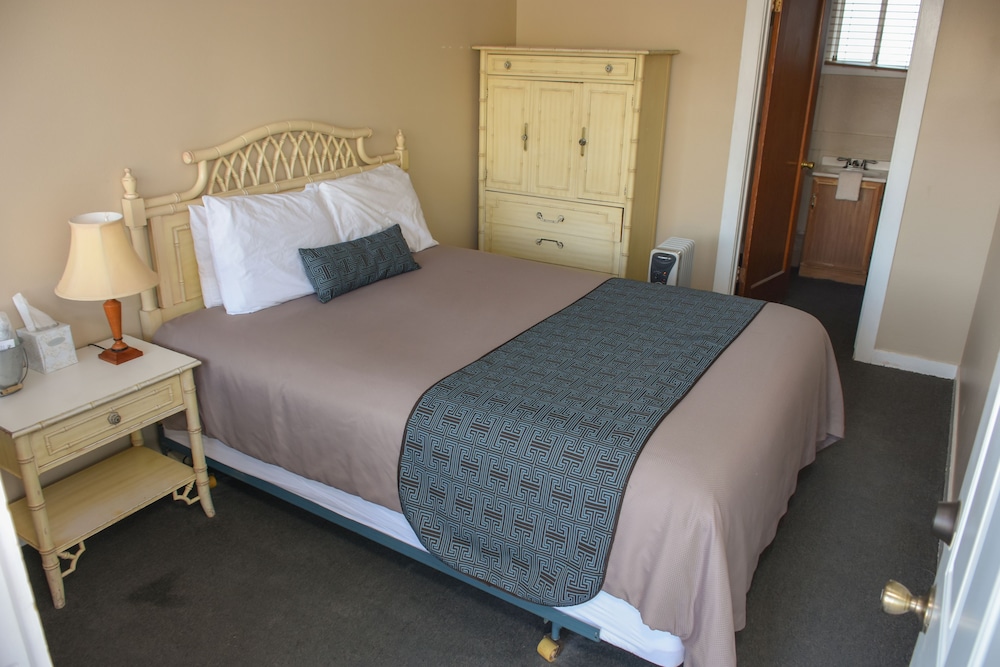 Panamint Springs Resort - photo 12