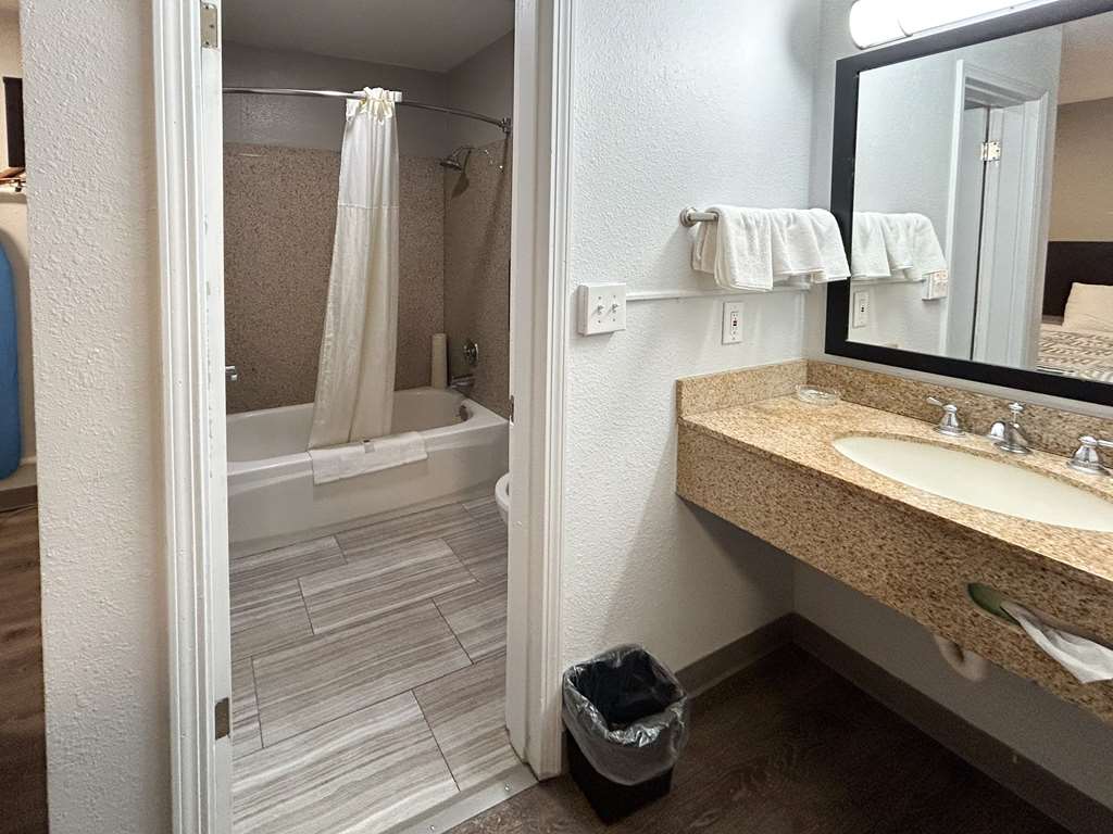Studio6 Suites Vancouver WA Waterfront - photo 15