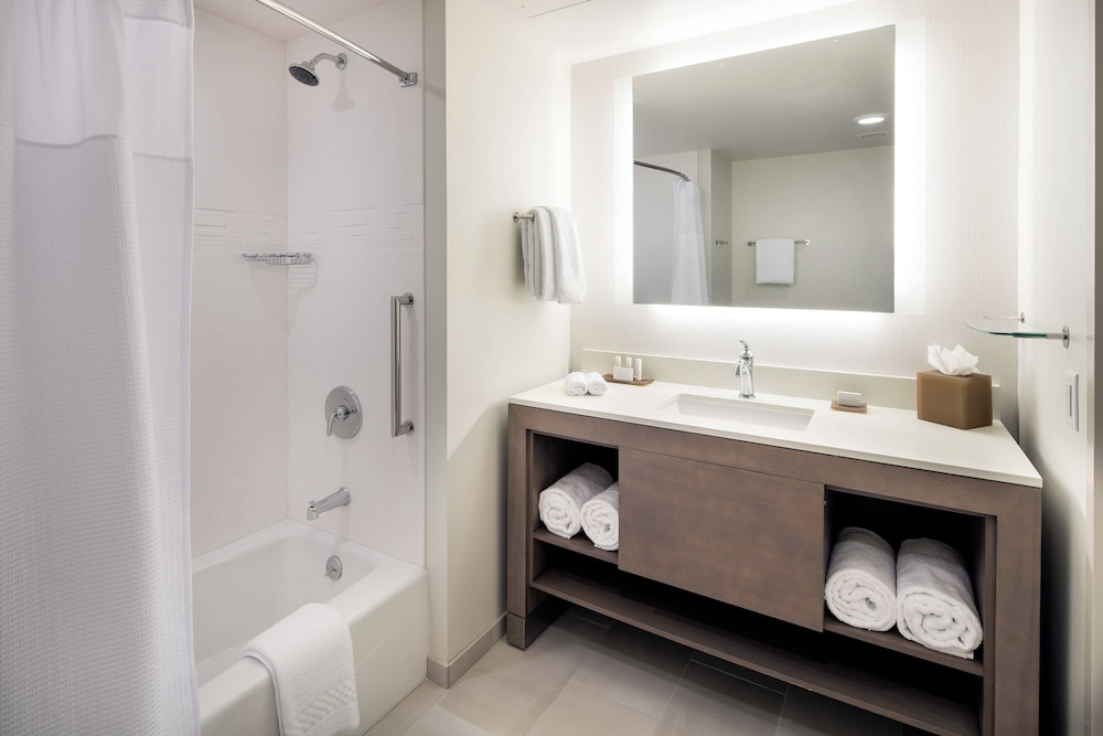 Residence Inn by Marriott San Diego Downtown Bayfront - photo 26