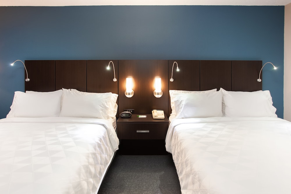 Holiday Inn Hotel & Suites Tallahassee Conference Ctr N by IHG - photo 12