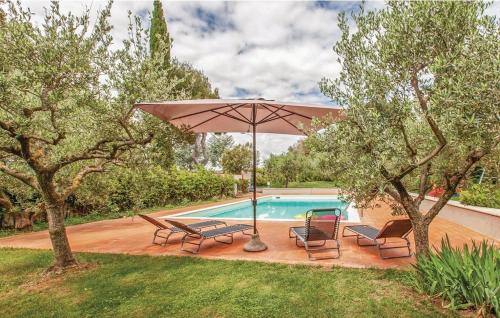 Panoramic villa with pool and gym — 4-Star Luxury Hotel in Grottammare, Italy