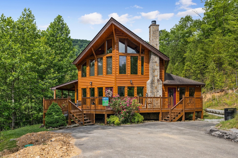 Mountain Music #339 - last minute hotel in Sevierville