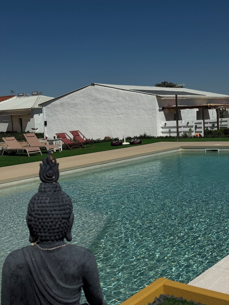 Monte Dos Apostolos - carbon neutral hotel in Urra