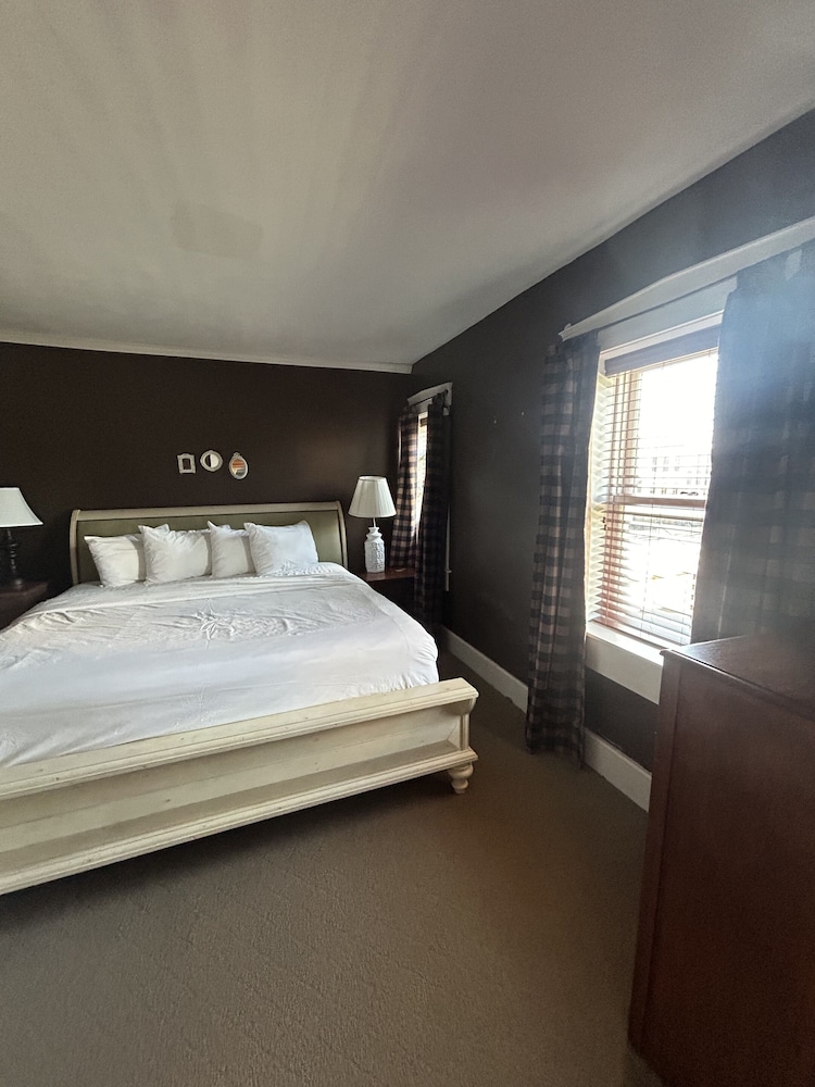 William Watson Hotel - photo 16