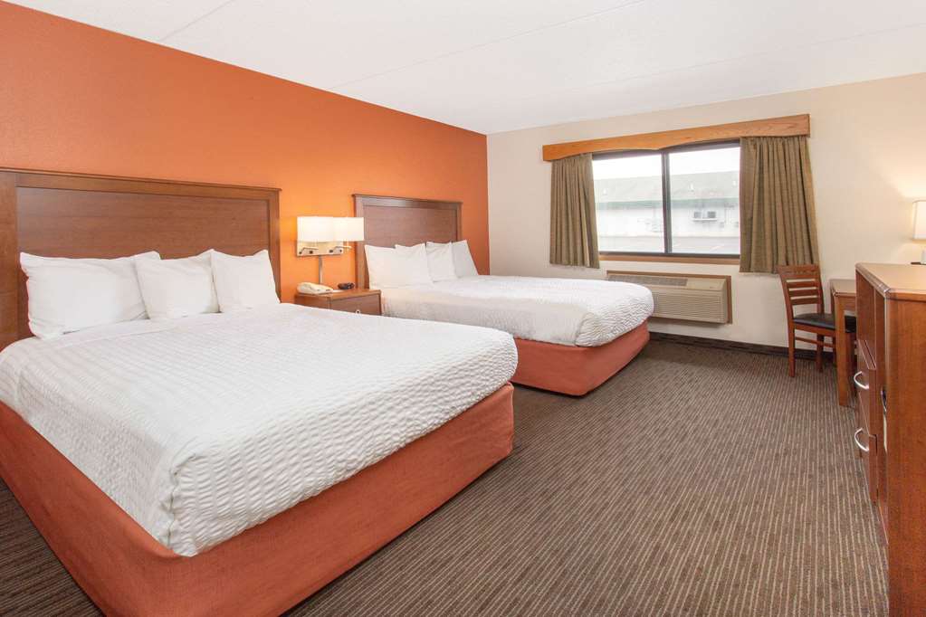 AmericInn by Wyndham Calumet - photo 10