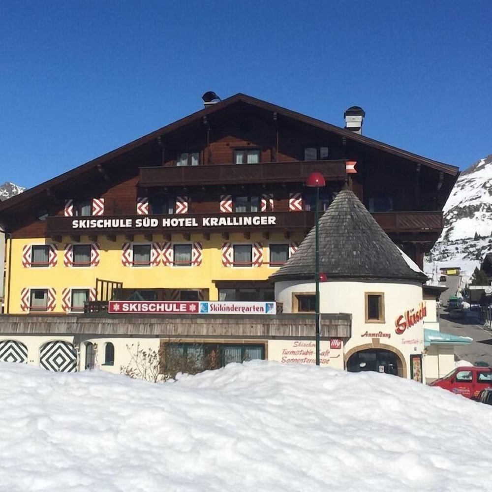 Hotel Skischule Krallinger — hotel in Tweng
