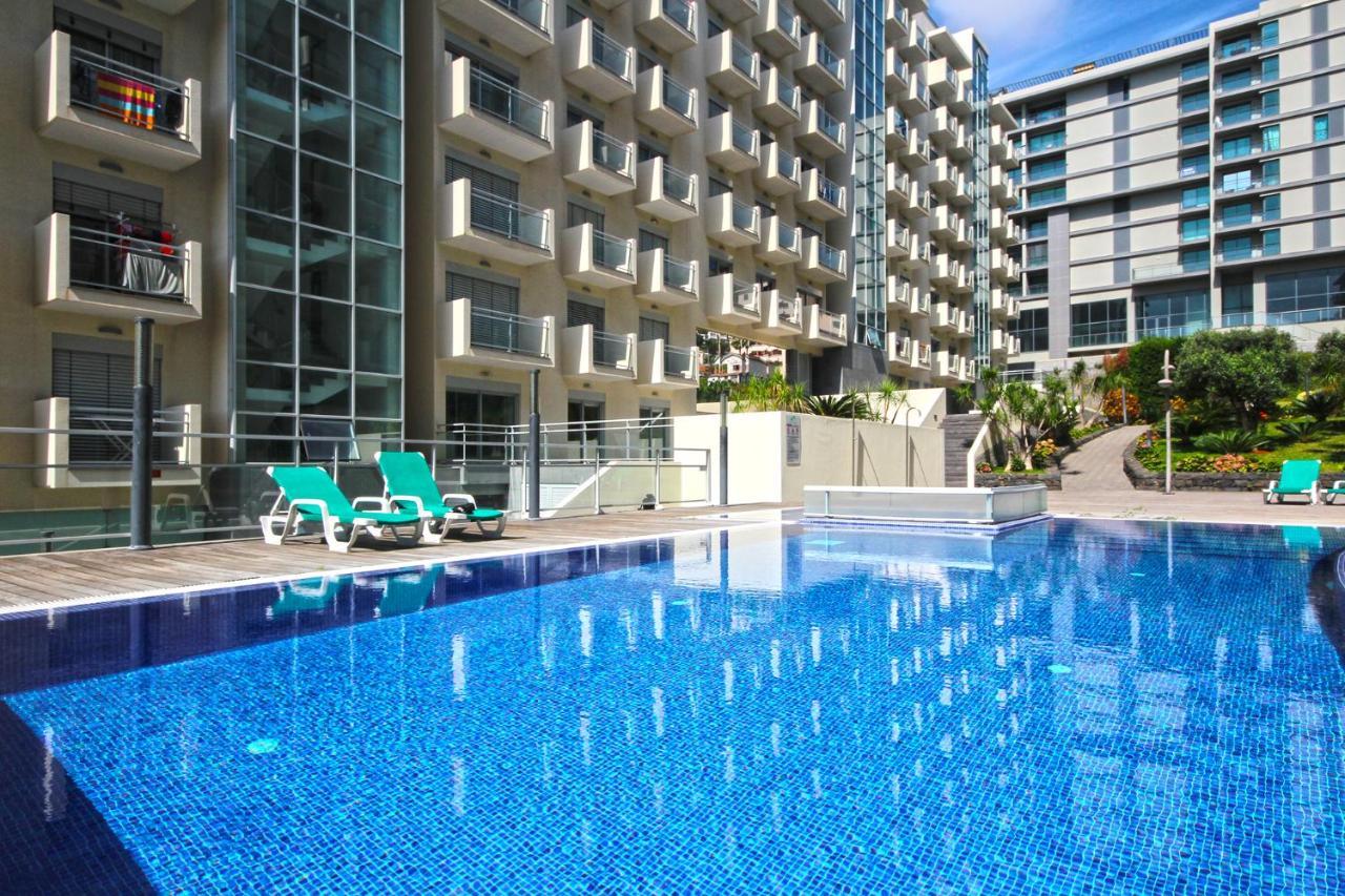 Sunset Apartment by Holiday Rental Madeira — 4-Star Luxury Hotel in Funchal, Portugal