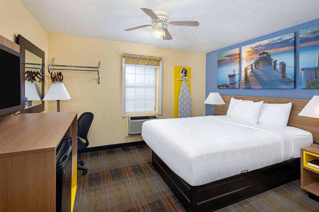 Days Inn by Wyndham Holladay - photo 24
