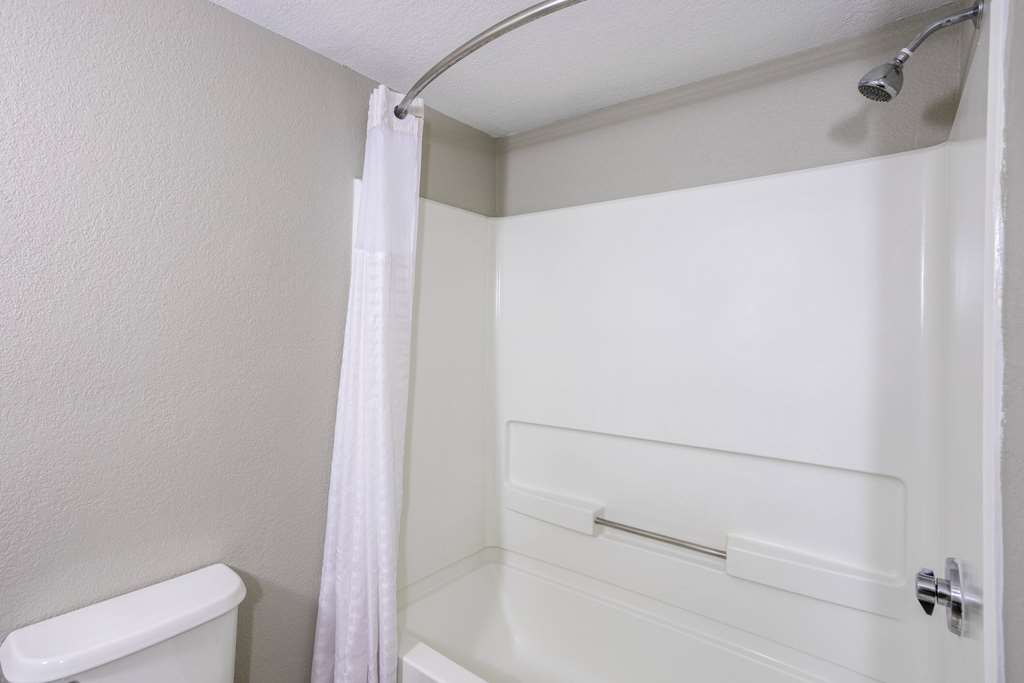 Baymont by Wyndham La Vergne Nashville I 24 East - photo 32