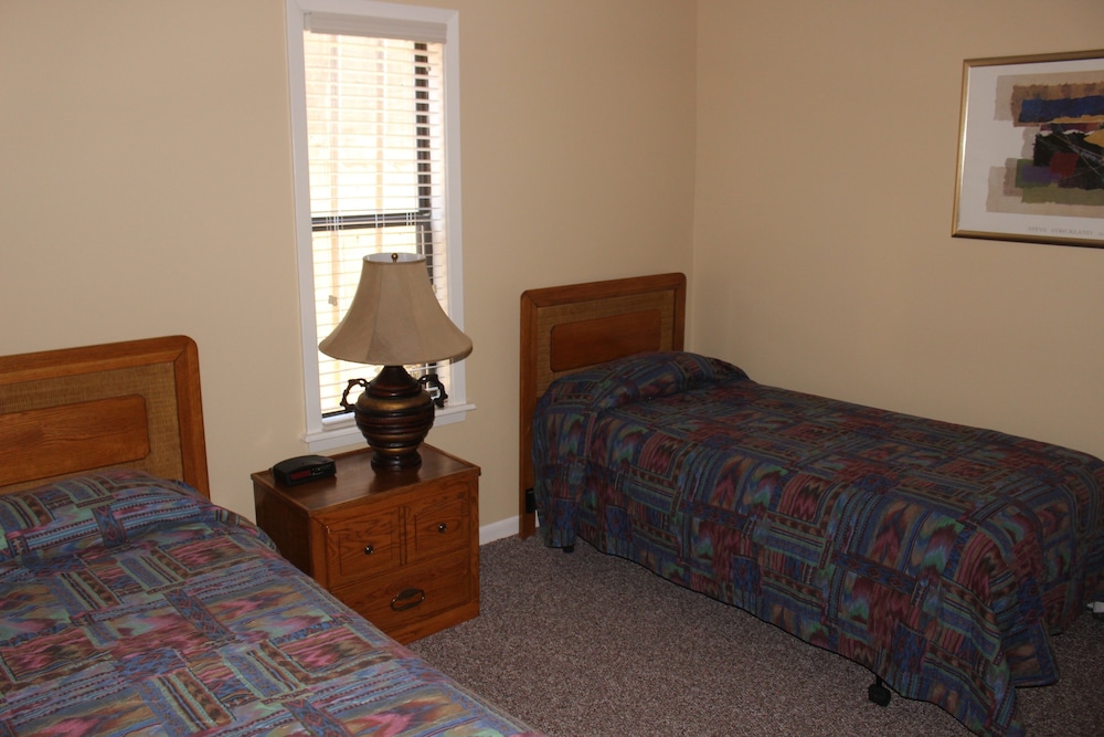 The Wharf Resort - photo 3