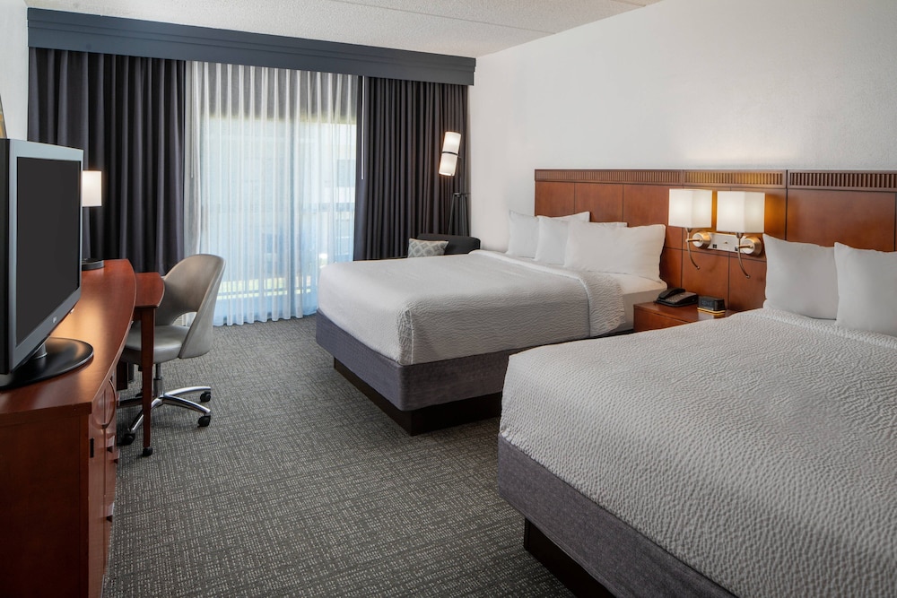 Courtyard by Marriott Memphis East Park Avenue - photo 4