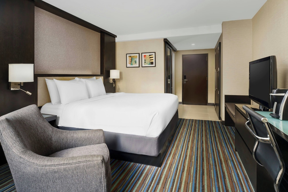 Courtyard by Marriott New York Manhattan Times Square - photo 19