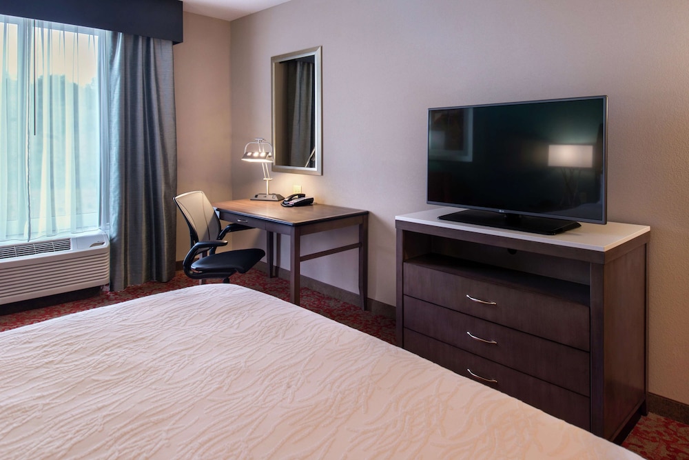 Hilton Garden Inn Bristol - photo 18