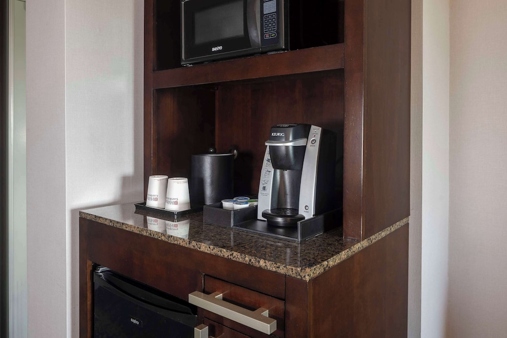 Hilton Garden Inn Bethesda Downtown - photo 10