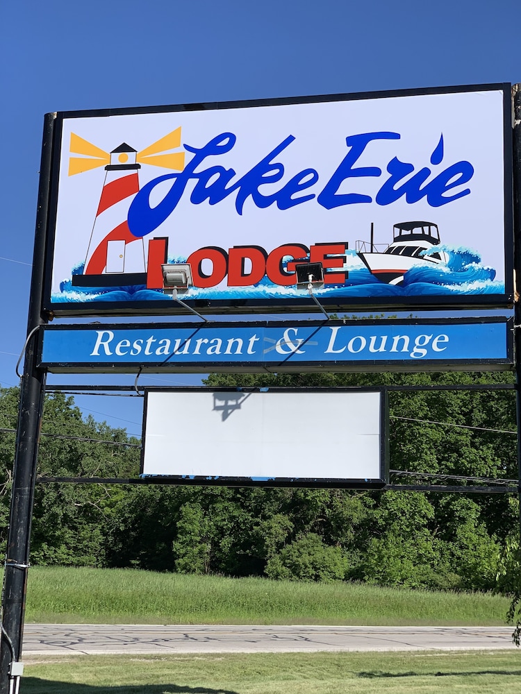 Lake Erie Lodge - photo 29