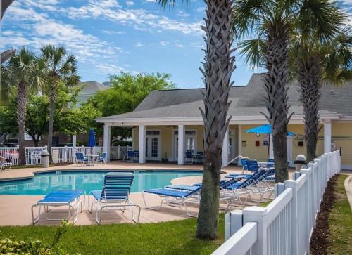Magnificent 2BR condo ground floor Pool — 4-Star Luxury Hotel in Myrtle Beach, United States