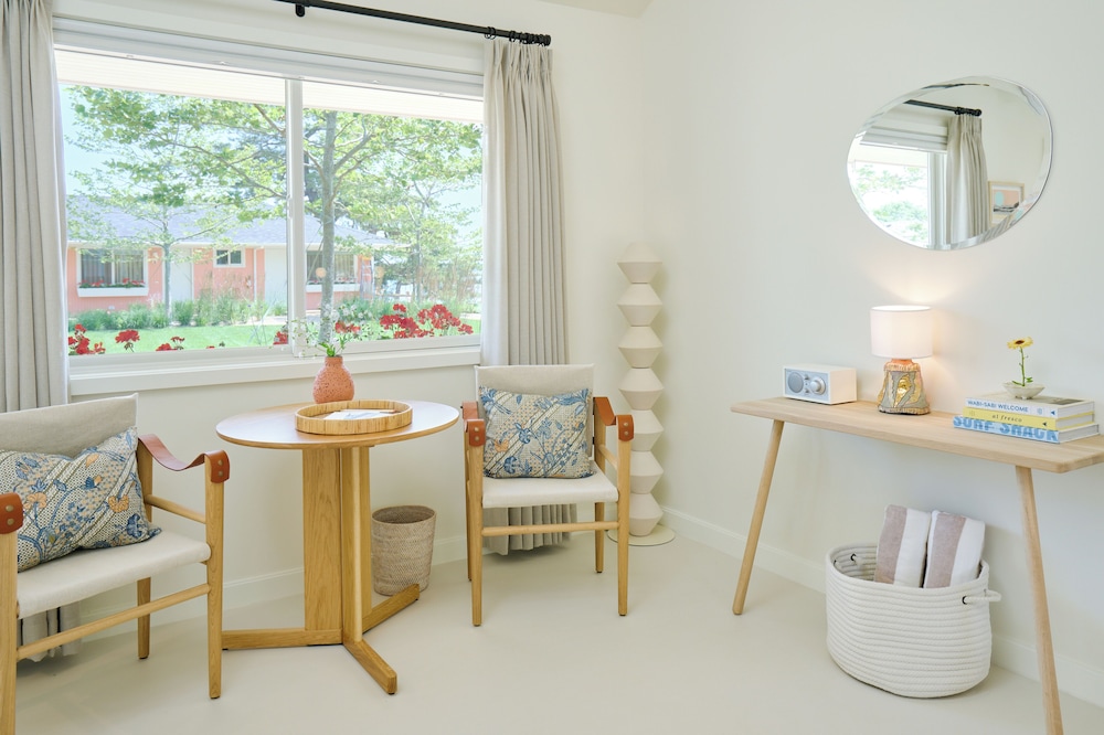 Silver Sands Motel & Beach Bungalows - photo 32