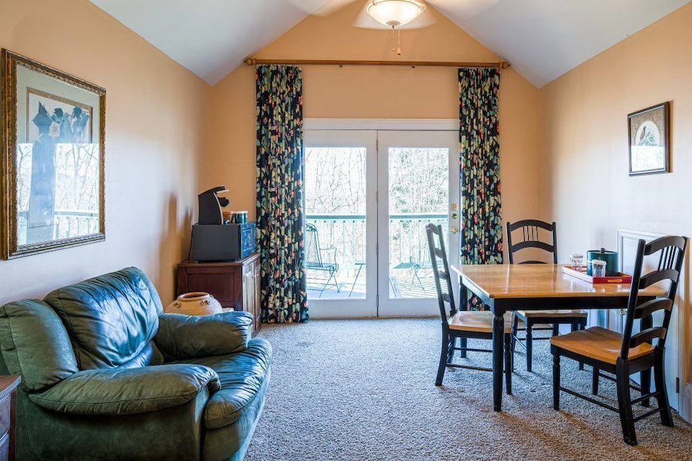 Whitestone Inn - photo 18