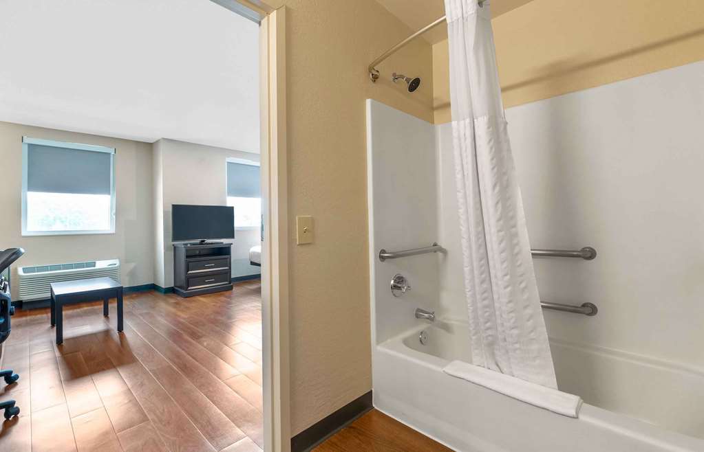 Extended Stay America Premier Suites Miami Airport Doral 25th Street - photo 45