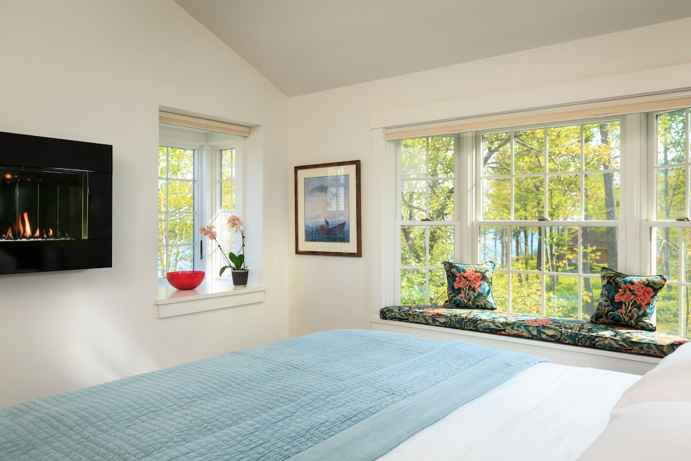 Inn at Sunrise Point - photo 8