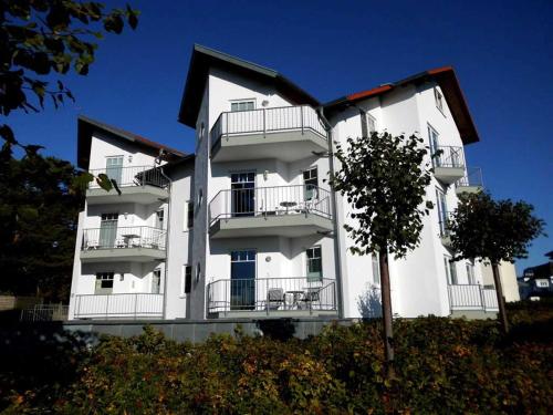 Haus am Wilhelmsberg — 4-Star Luxury Hotel in Ahlbeck, Germany