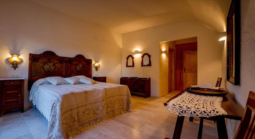 Antica Dimora La Corona in Olbia, Italy