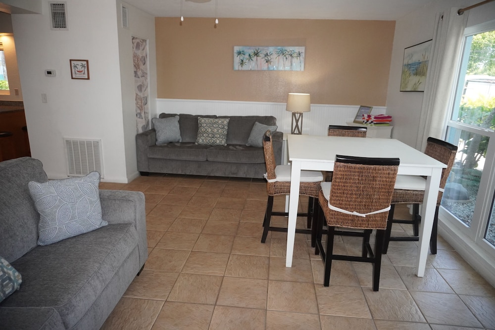 Pearl Beach Inn - photo 13