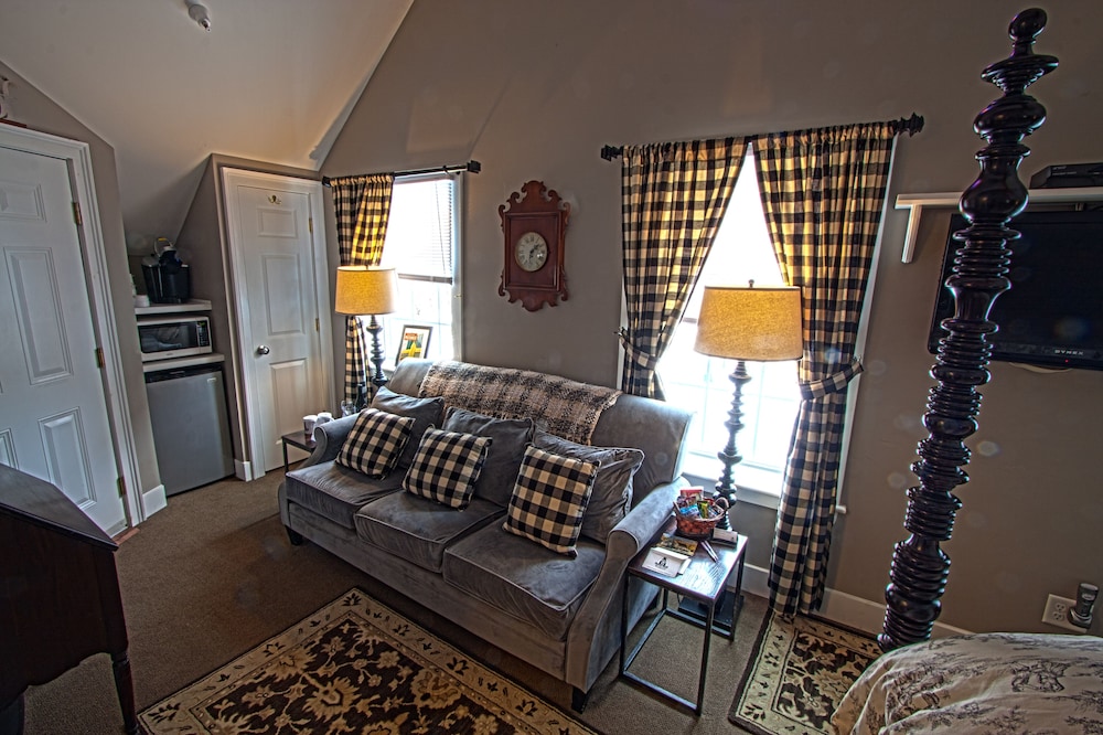 Phineas Swann Inn & Spa - photo 4