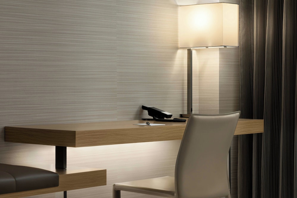 AC Hotel by Marriott Portland Lake Oswego - photo 12