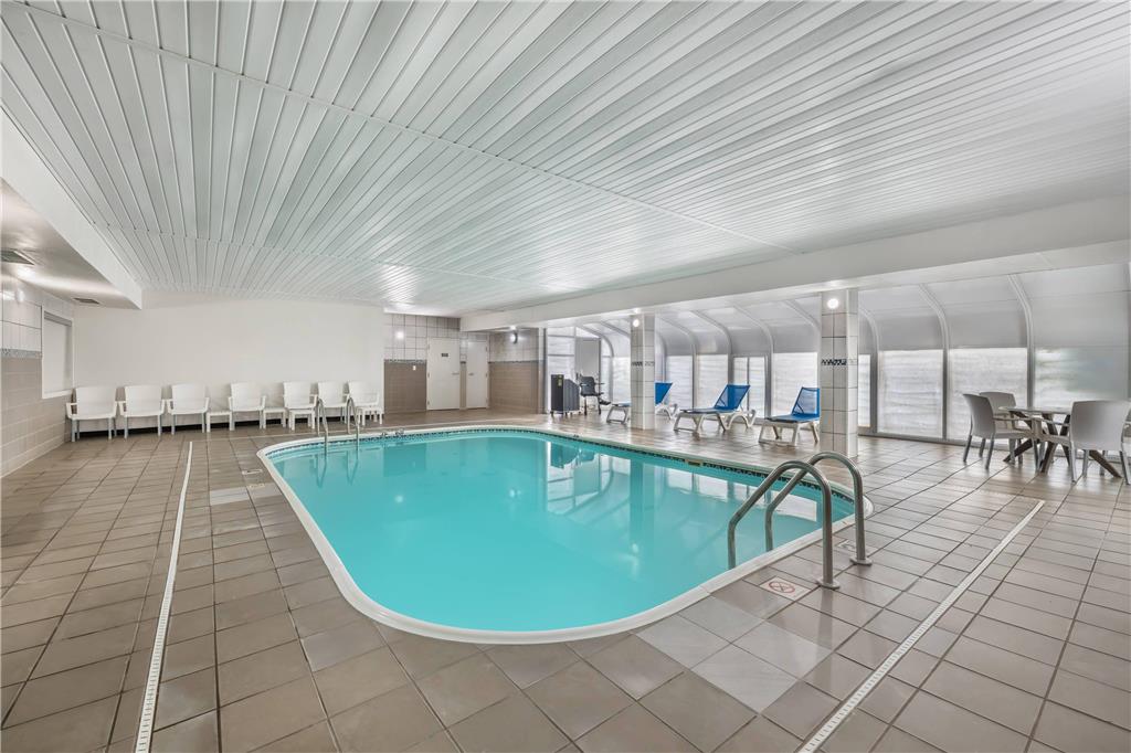 Comfort Suites Omaha Northwest - photo 37