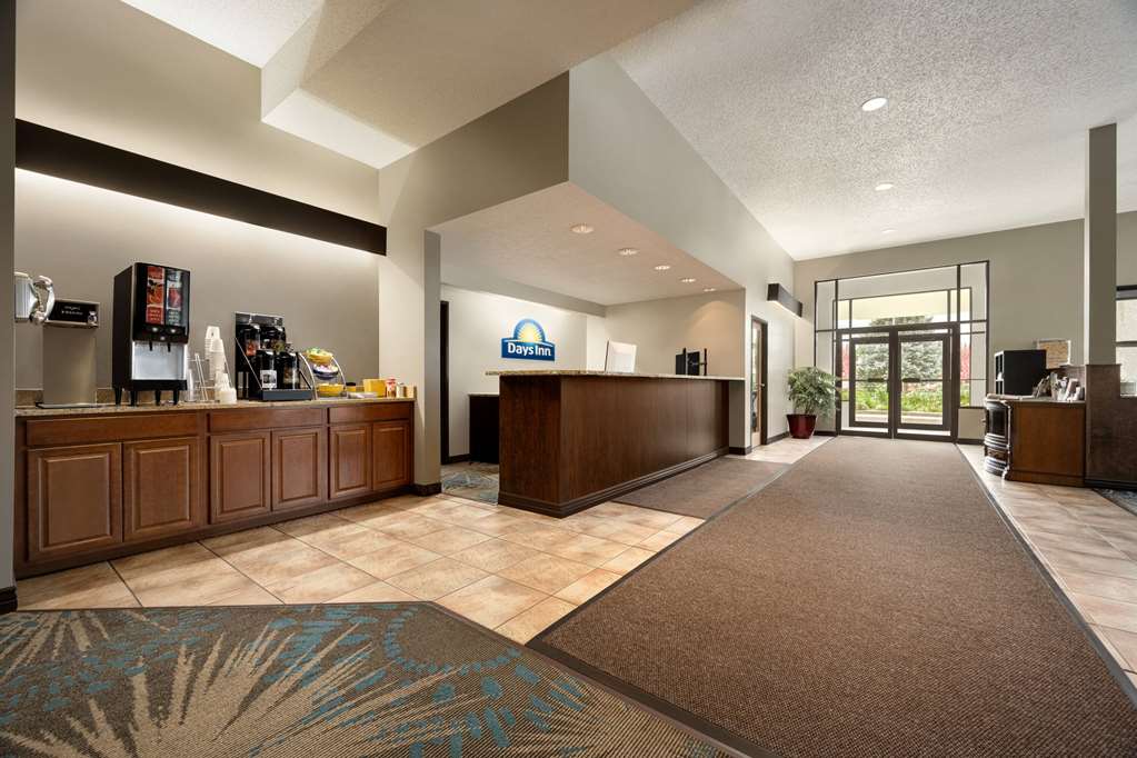 Days Inn by Wyndham Carbondale - photo 8