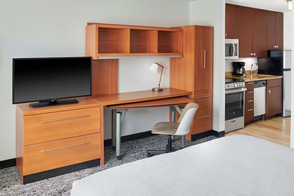 TownePlace Suites by Marriott Detroit Troy - photo 13