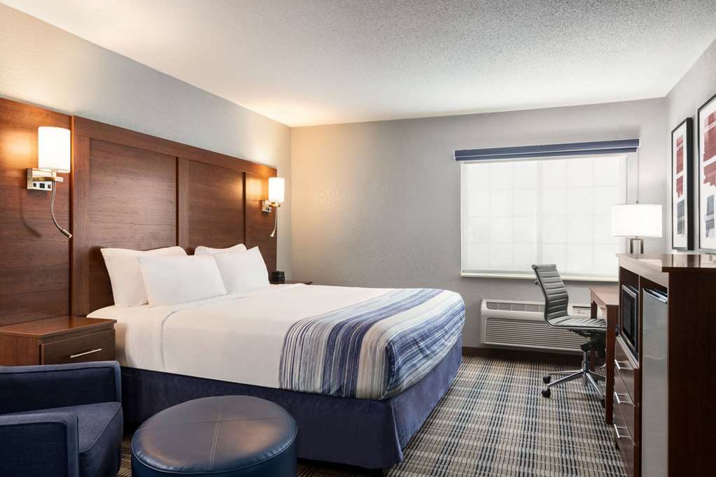 AmericInn by Wyndham Williamsburg - photo 23