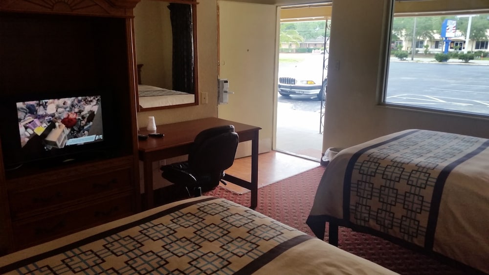 American Inn of Daytona - photo 9