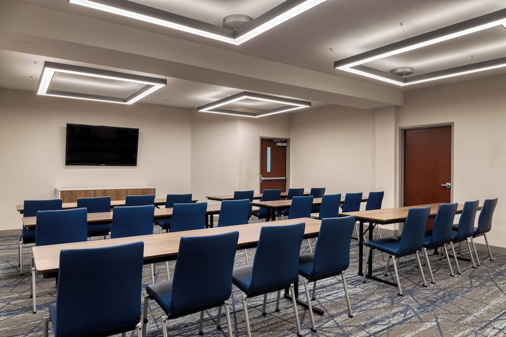 Holiday Inn Express Hotel & Suites Portland Jantzen Beach by IHG - photo 115