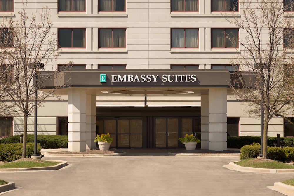 Embassy Suites by Hilton Chicago North Shore Deerfield - photo 65