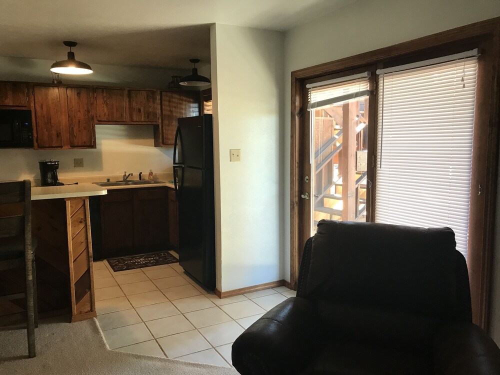 Cozy Angel Fire Condo Half Mi to Resort - photo 10