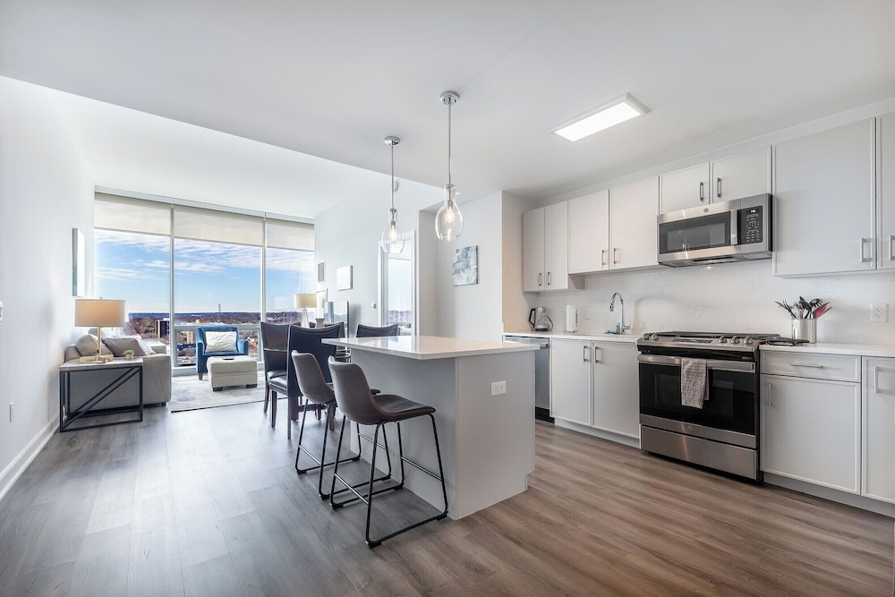 Atlantic Station West — 4-Star Luxury Hotel in Stamford, United States