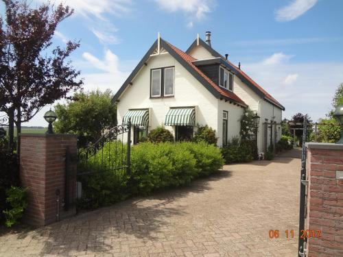 B&B Landleven — 4-Star Luxury Hotel in Hellevoetsluis, Netherlands