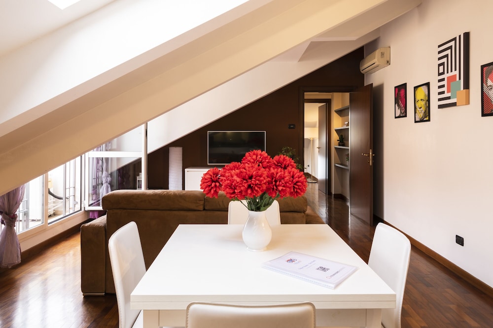 notaMi Oskar Home Tre Ponti — 4-Star Luxury Hotel in Milan, Italy