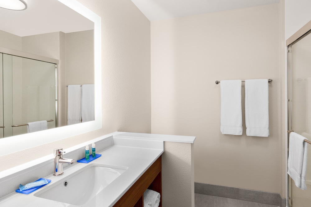 Holiday Inn Express and Suites Union Gap Yakima Area by IHG - photo 12