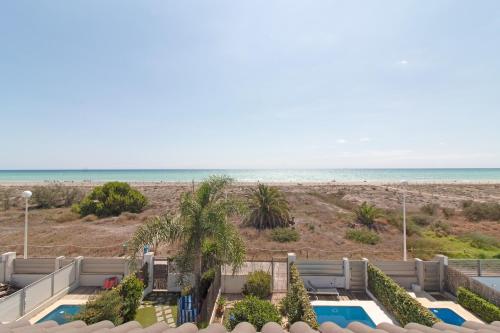 Global Properties Adosado en la playa de Almardá Sagunto in Sagunto, Spain