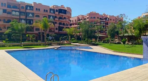 Comfortable poolside apartment near city center — 4-Star Luxury Hotel in Marrakesh, Morocco