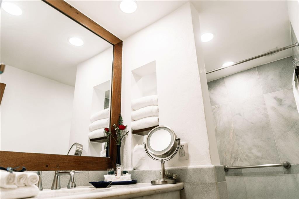 Superior Suite bathroom