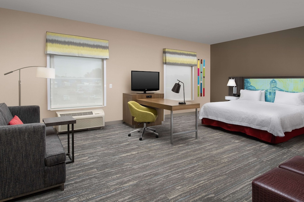 Hampton Inn & Suites Lake City - photo 14