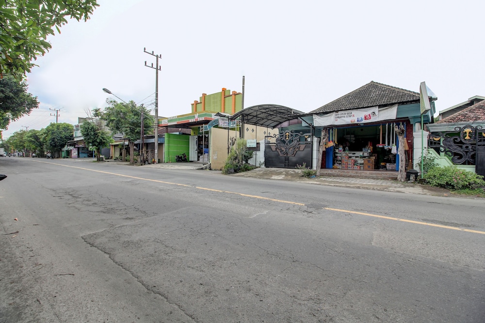 Hotel O Alif House Syariah 2 in Kediri, Indonesia