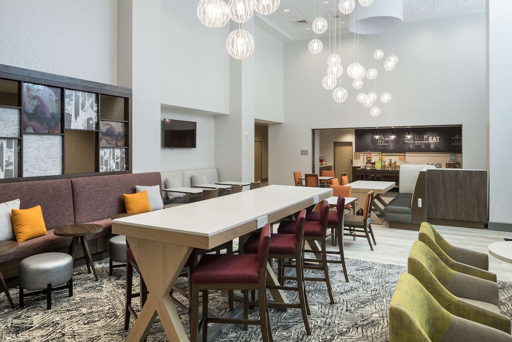 Hampton Inn & Suites Cape Canaveral Cruise Port - photo 43