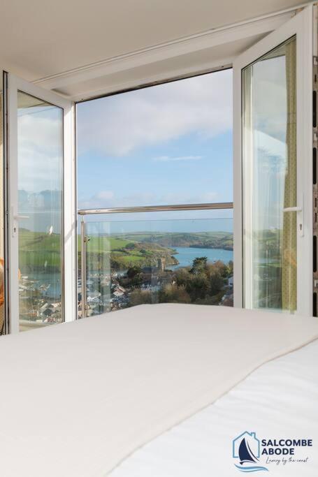 Ultimate Coastal Escape Stylish & Estuary Views in Salcombe, United Kingdom